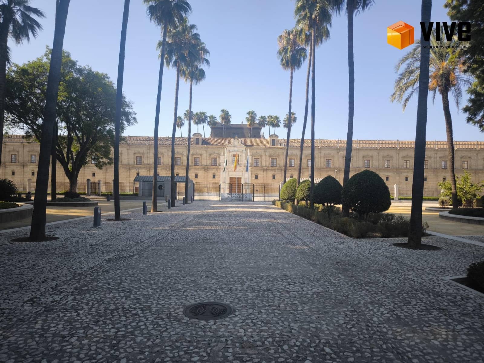 5 soveværelse Byhus til salg i Sevilla by med garage - € 730.000 (Ref: 10171551)