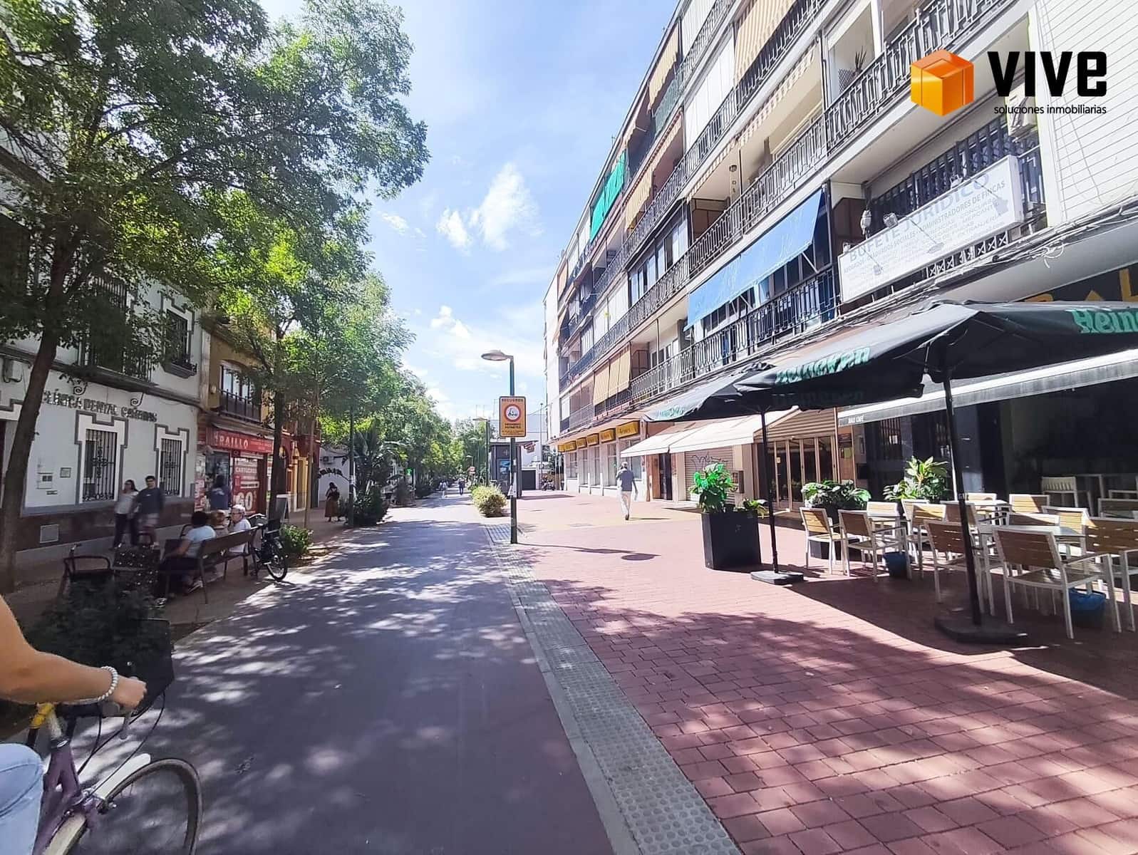 5 soveværelse Byhus til salg i Sevilla by med garage - € 730.000 (Ref: 10171551)