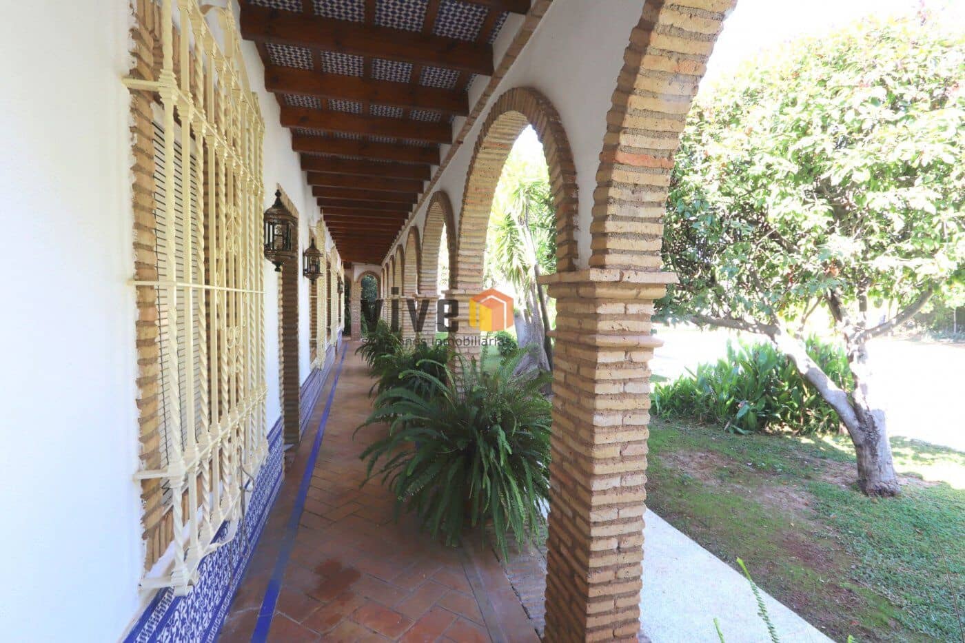 14 soveværelse Villa til salg i Espartinas med swimmingpool garage - € 3.120.000 (Ref: 8239635)