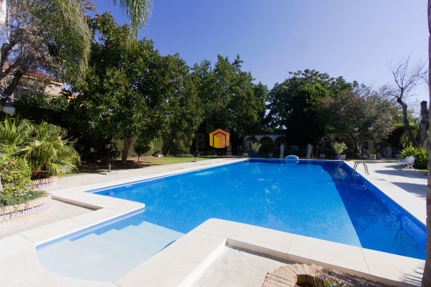 14 soveværelse Villa til salg i Espartinas med swimmingpool garage - € 3.120.000 (Ref: 8239635)