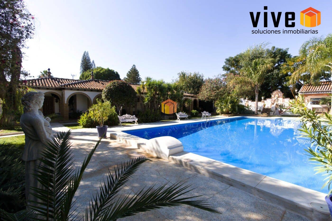 14 chambre Villa/Maison à vendre à Espartinas avec piscine garage - 3 120 000 € (Ref: 8239635)