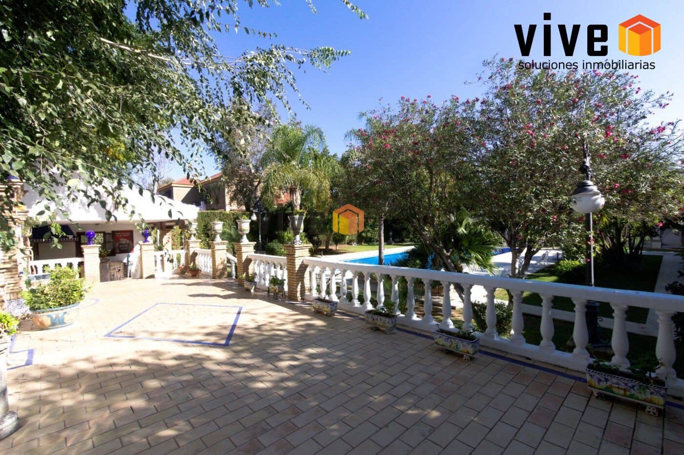 14 chambre Villa/Maison à vendre à Espartinas avec piscine garage - 3 120 000 € (Ref: 8239635)