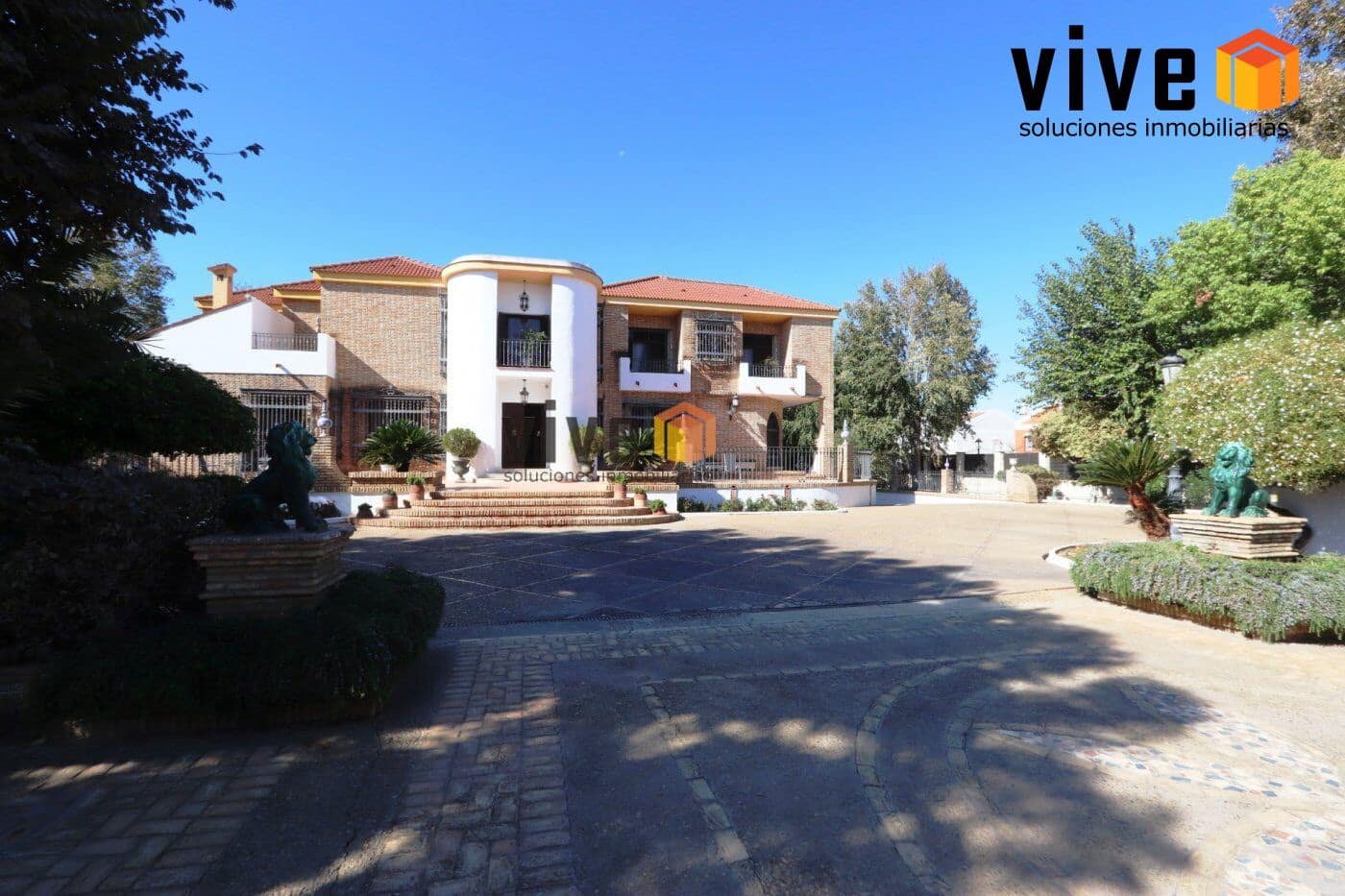 14 chambre Villa/Maison à vendre à Espartinas avec piscine garage - 3 120 000 € (Ref: 8239635)