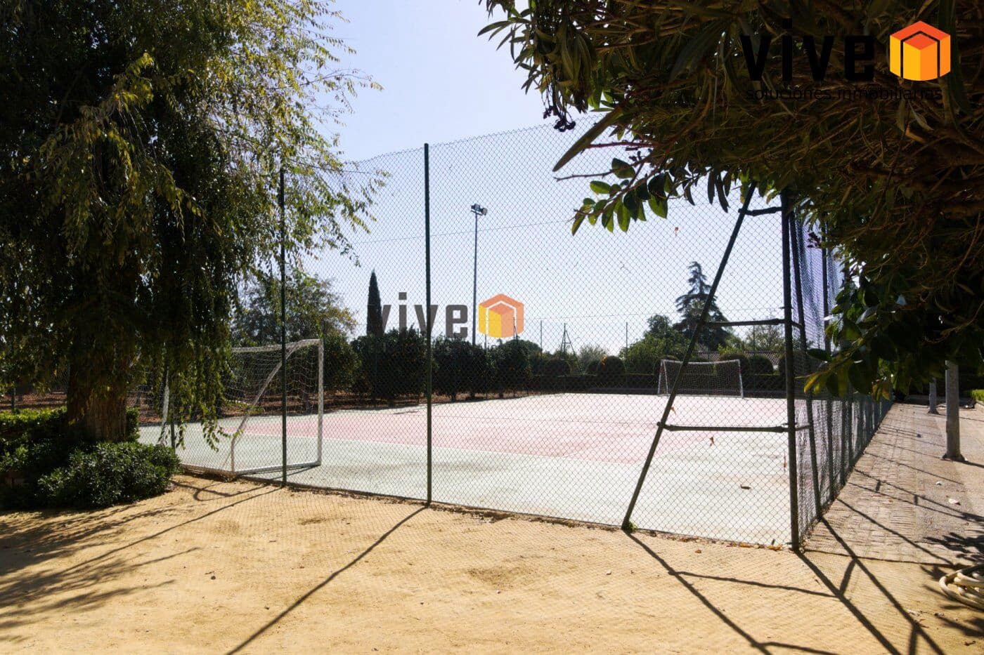 14 chambre Villa/Maison à vendre à Espartinas avec piscine garage - 3 120 000 € (Ref: 8239635)