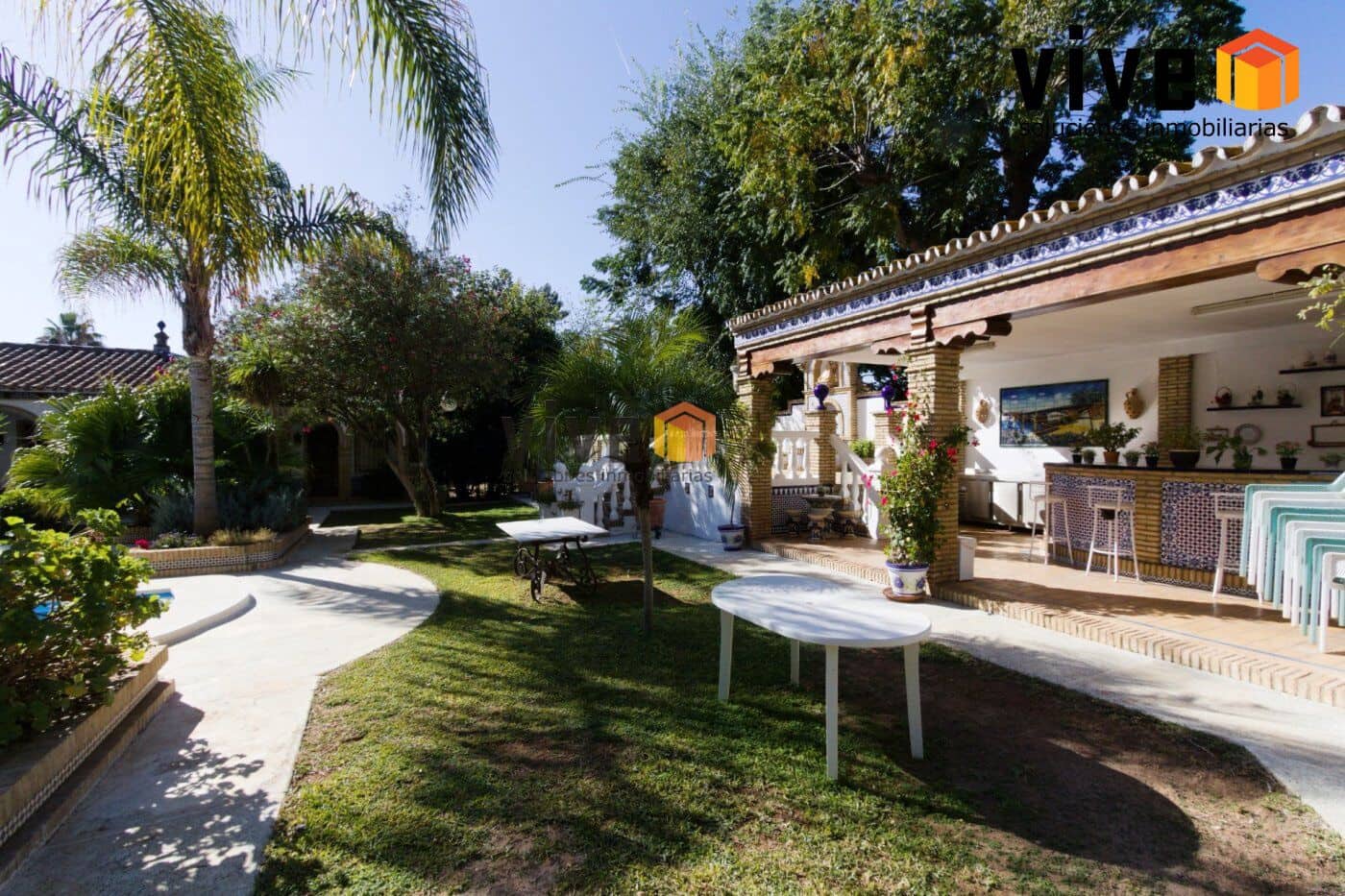 14 chambre Villa/Maison à vendre à Espartinas avec piscine garage - 3 120 000 € (Ref: 8239635)