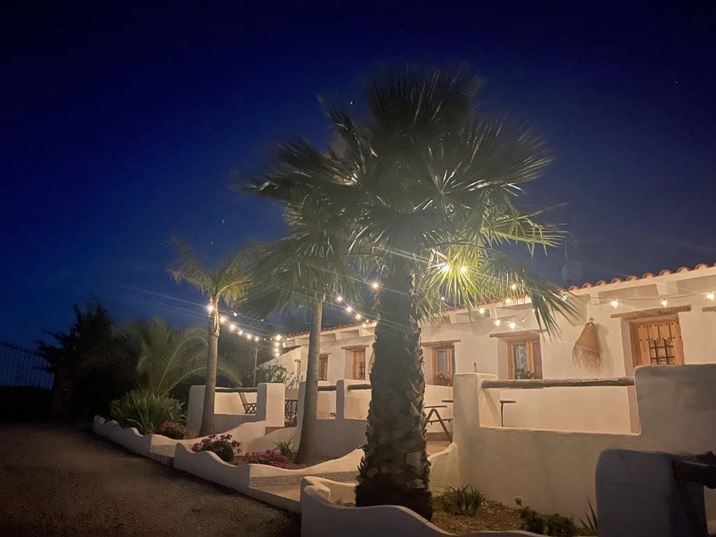 8 sypialnia Finka/Dom wiejski na sprzedaż w Zafra z basenem garażem - 482 670 € (Ref: 8239647)