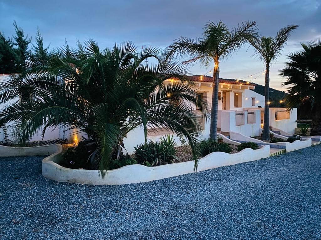 8 sypialnia Finka/Dom wiejski na sprzedaż w Zafra z basenem garażem - 482 670 € (Ref: 8239647)