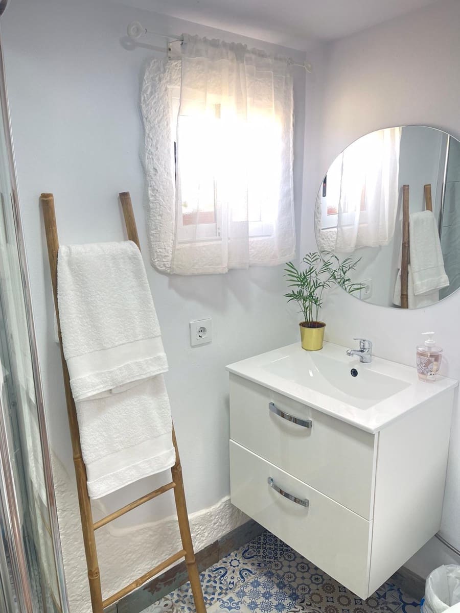 8 sypialnia Finka/Dom wiejski na sprzedaż w Zafra z basenem garażem - 482 670 € (Ref: 8239647)