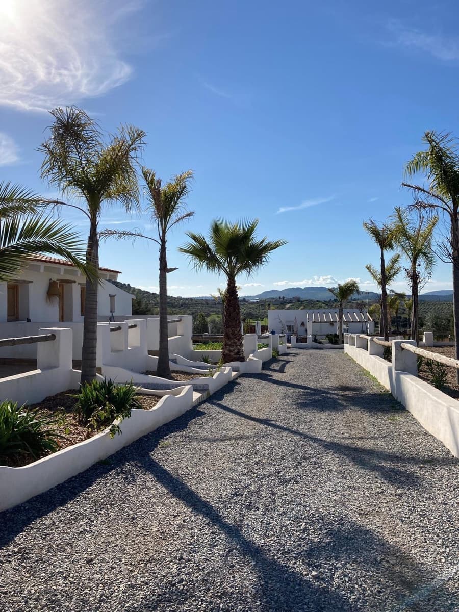 8 sypialnia Finka/Dom wiejski na sprzedaż w Zafra z basenem garażem - 482 670 € (Ref: 8239647)