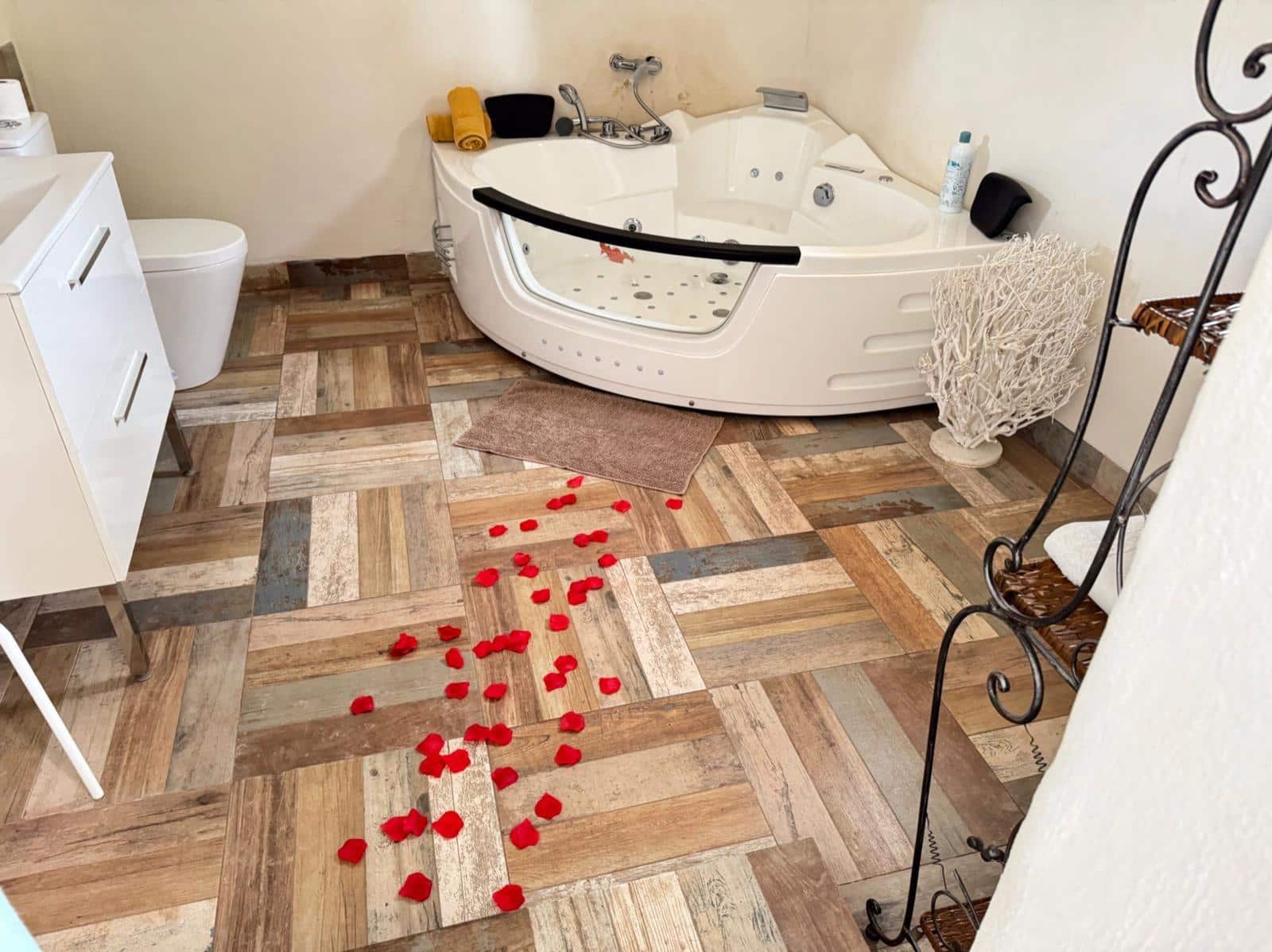 8 sypialnia Finka/Dom wiejski na sprzedaż w Zafra z basenem garażem - 482 670 € (Ref: 8239647)