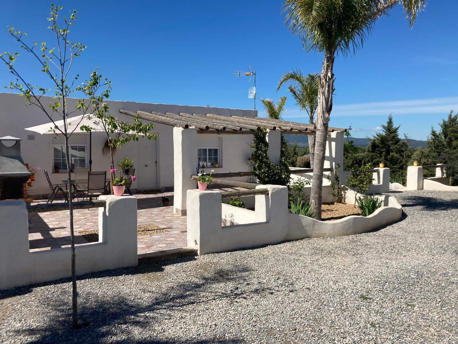 8 sypialnia Finka/Dom wiejski na sprzedaż w Zafra z basenem garażem - 482 670 € (Ref: 8239647)