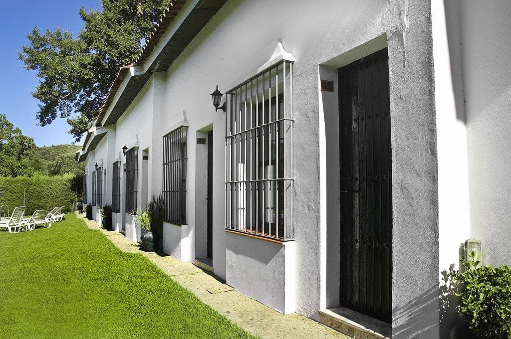 24 soveværelse Hotel til salg i Galaroza med swimmingpool garage - € 1.200.000 (Ref: 8239651)