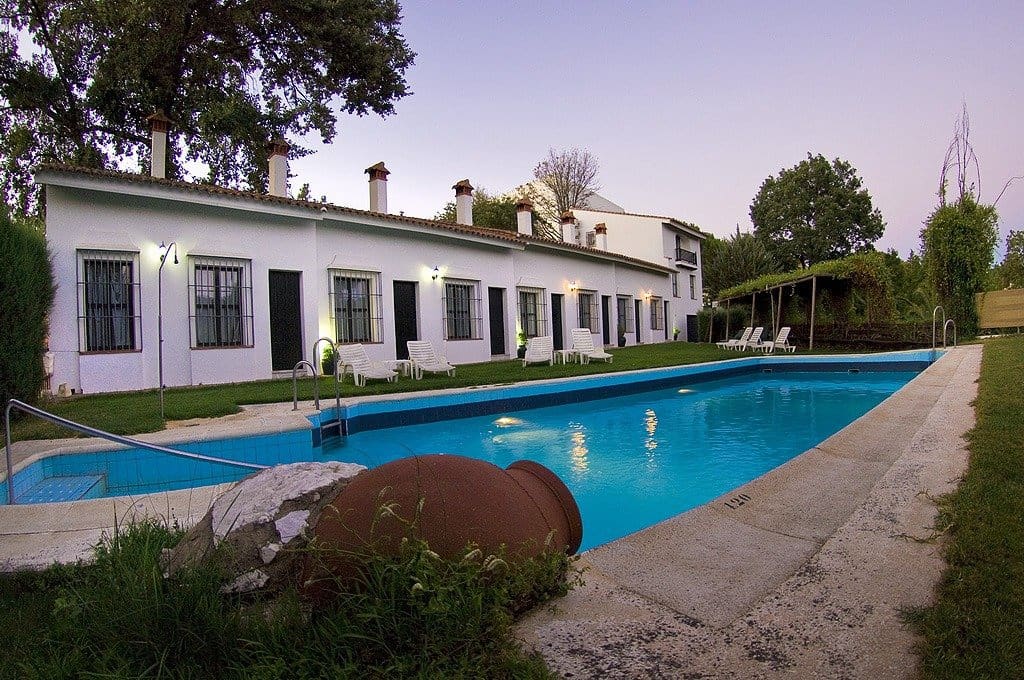 24 soveværelse Hotel til salg i Galaroza med swimmingpool garage - € 1.200.000 (Ref: 8239651)