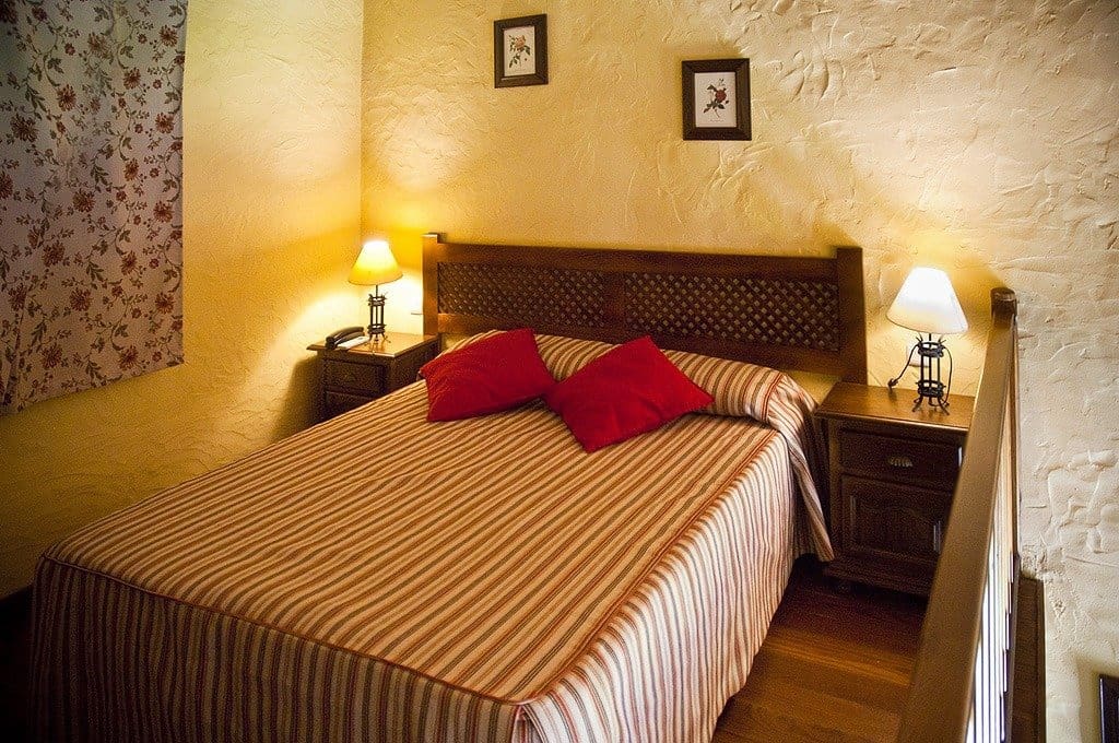 24 bedroom Hotel for sale in Galaroza with pool garage - € 1,200,000 (Ref: 8239651)