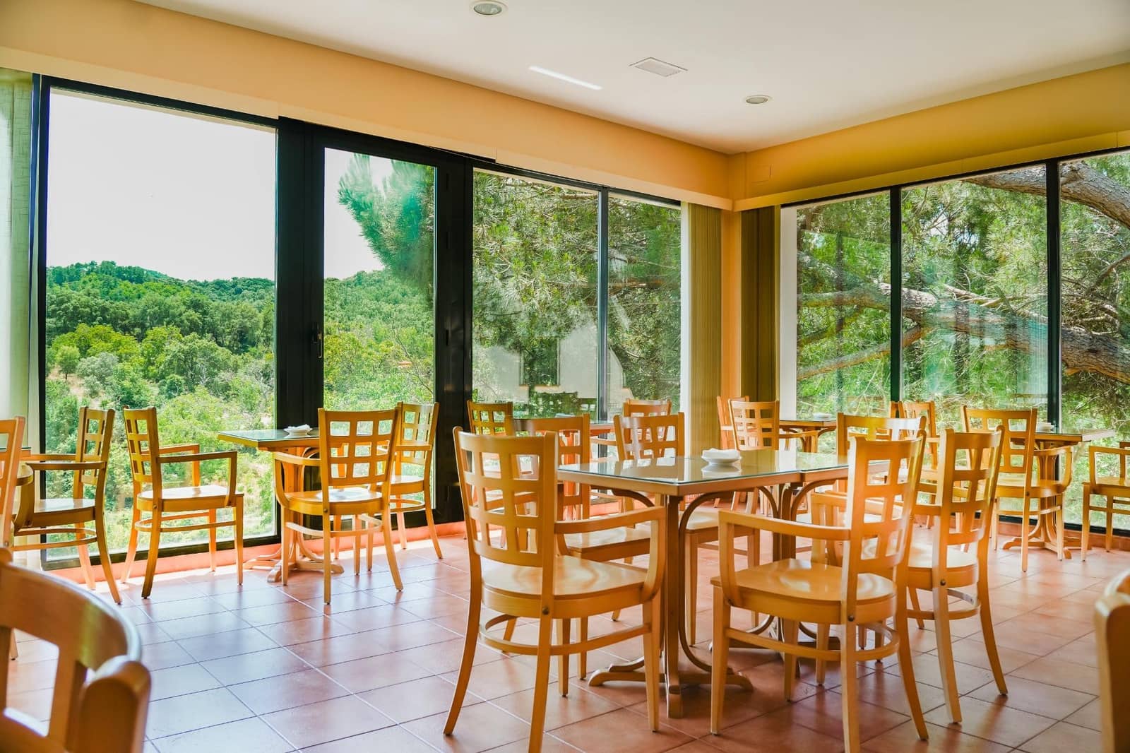 24 bedroom Hotel for sale in Galaroza with pool garage - € 1,200,000 (Ref: 8239651)