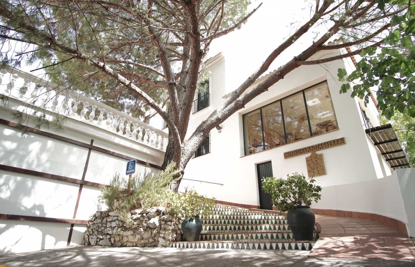 24 bedroom Hotel for sale in Galaroza with pool garage - € 1,200,000 (Ref: 8239651)