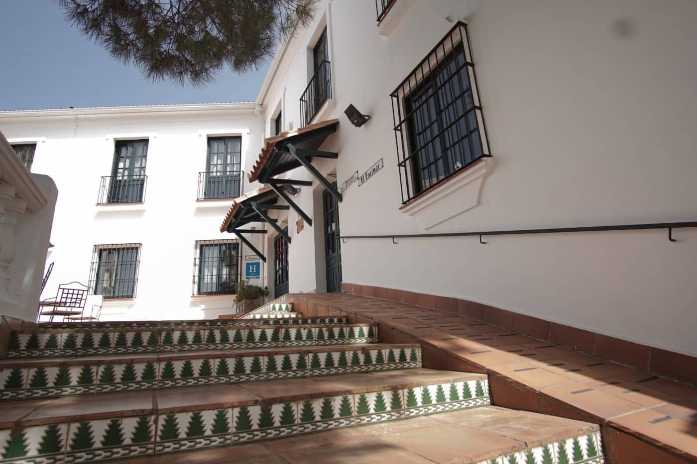 24 bedroom Hotel for sale in Galaroza with pool garage - € 1,200,000 (Ref: 8239651)