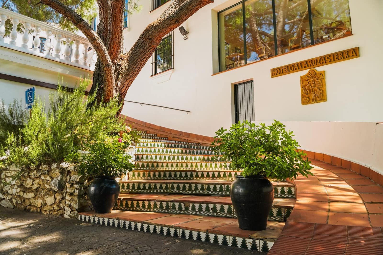24 bedroom Hotel for sale in Galaroza with pool garage - € 1,200,000 (Ref: 8239651)