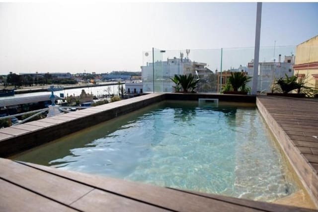 20 soverom Hotell til salgs i El Puerto de Santa María med svømmebasseng - € 2 096 800 (Ref: 8371064)