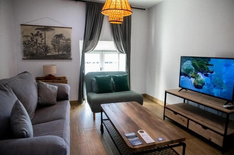 20 makuuhuone Hotelli myytävänä paikassa El Puerto de Santa Maria mukana uima-altaan - 2 096 800 € (Ref: 8371064)