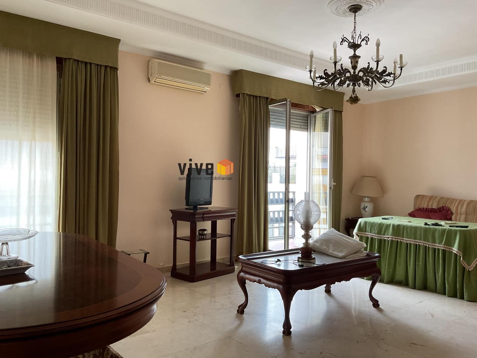 5 soveværelse Lejlighed til salg i Sevilla by med garage - € 1.120.000 (Ref: 8662347)