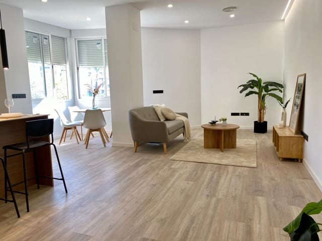 4 soveværelse Lejlighed til salg i Sevilla by - € 439.000 (Ref: 9382714)