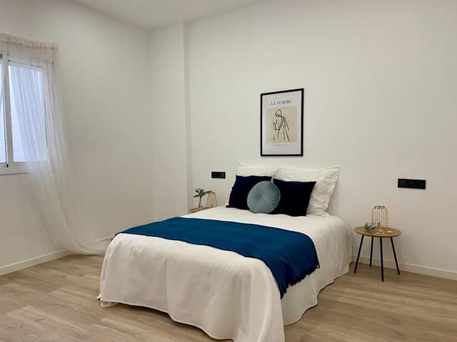 4 soveværelse Lejlighed til salg i Sevilla by - € 439.000 (Ref: 9382714)