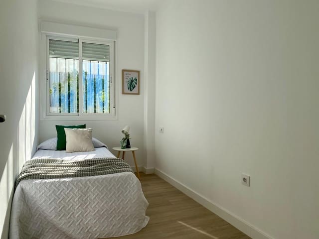 4 soveværelse Lejlighed til salg i Nervión, Sevilla by - € 399.000 (Ref: 9382715)