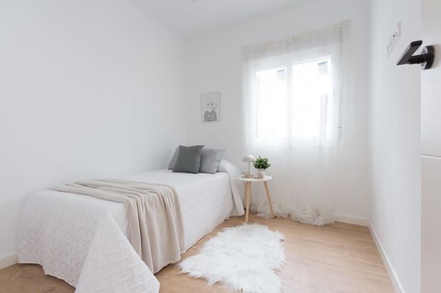 3 makuuhuone Asunto myytävänä paikassa Sevilla kaupunki - 329 000 € (Ref: 9403282)