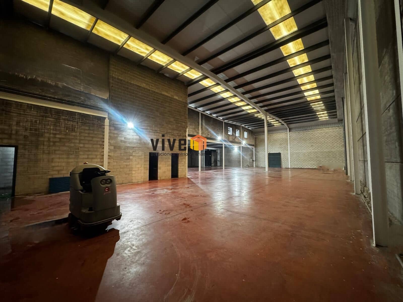 Business for sale in Bollullos de la Mitacion - € 680,000 (Ref: 9416023)