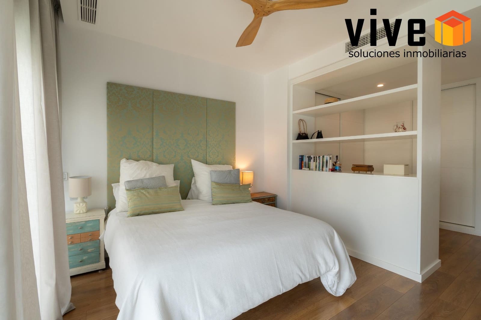 5 soverom Kjedet enebolig til salgs i Mairena del Aljarafe med svømmebasseng garasje - € 588 500 (Ref: 9548410)