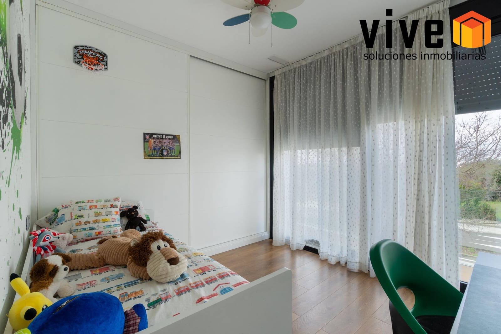 5 soverom Kjedet enebolig til salgs i Mairena del Aljarafe med svømmebasseng garasje - € 588 500 (Ref: 9548410)