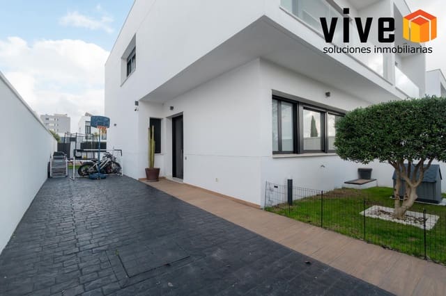 5 sovrum Semi-fristående Villa till salu i Mairena del Aljarafe med pool garage - 499 500 € (Ref: 9548410)