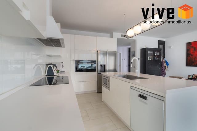 5 sovrum Semi-fristående Villa till salu i Mairena del Aljarafe med pool garage - 499 500 € (Ref: 9548410)
