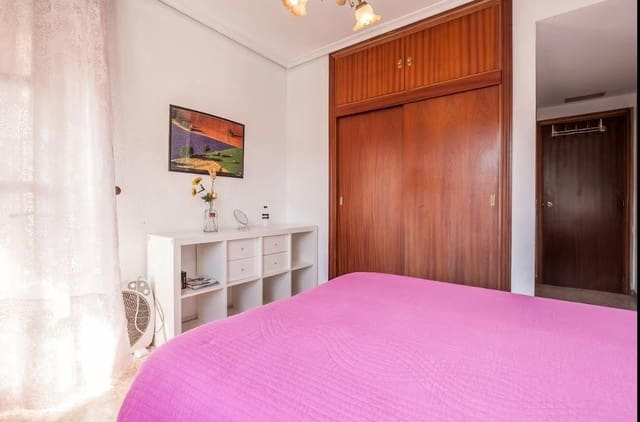 4 soveværelse Lejlighed til salg i Sevilla by med garage - € 570.000 (Ref: 9565401)