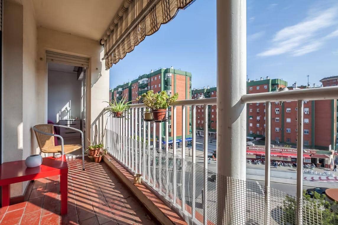 Piso de 4 habitaciones en Sevilla ciudad en venta con garaje - 570.000 € (Ref: 9565401)