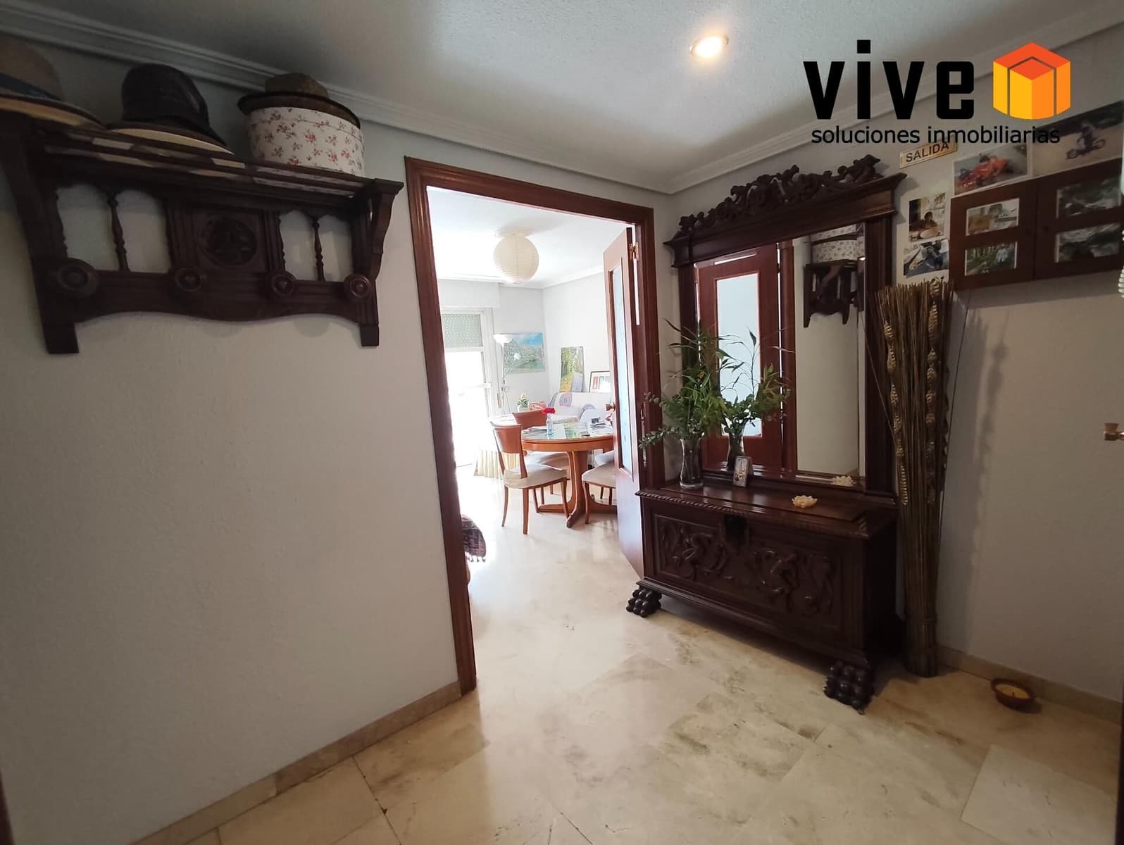 4 sovrum Lägenhet till salu i Sevilla stad med garage - 495 000 € (Ref: 9565401)