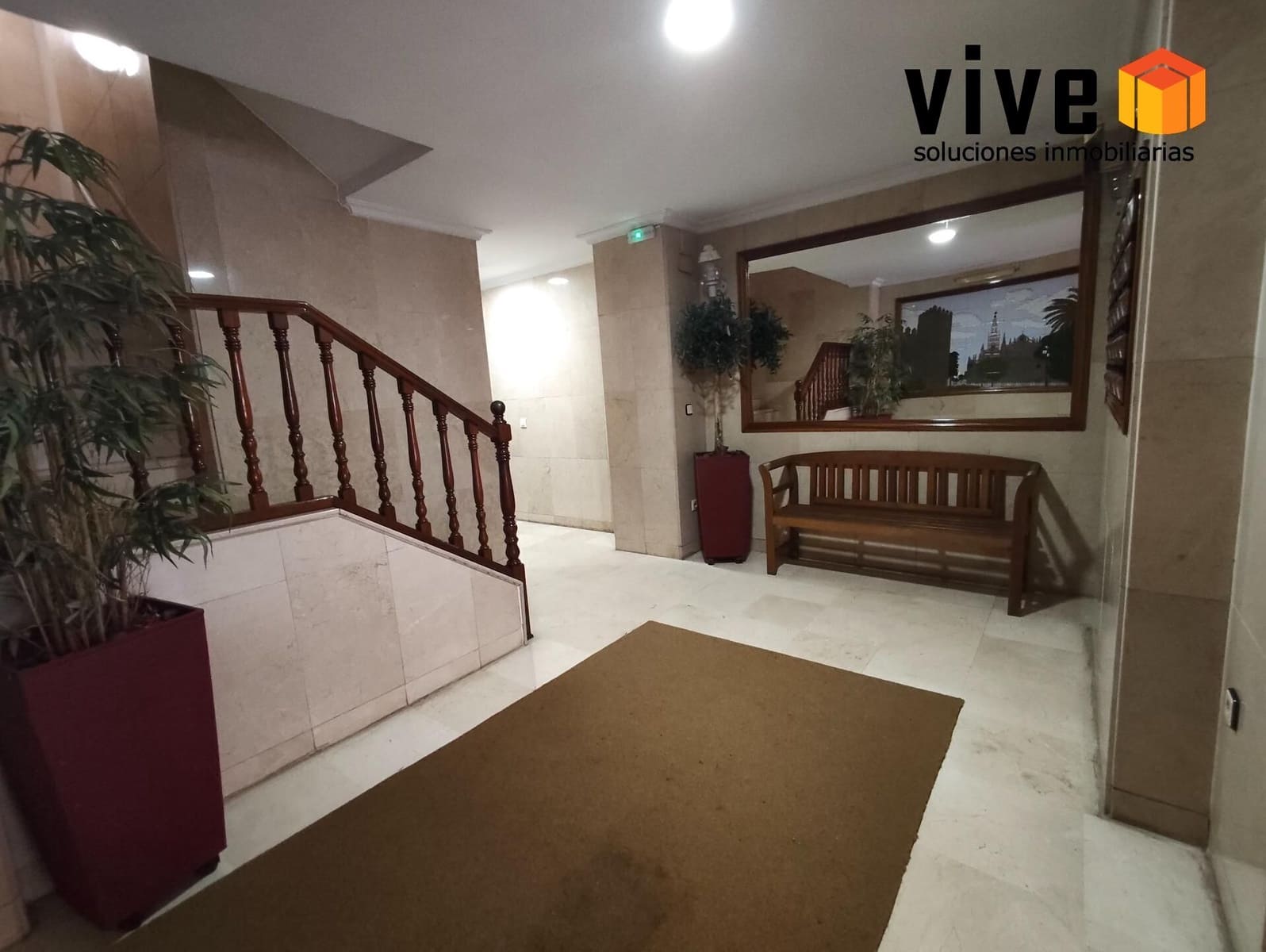 4 sovrum Lägenhet till salu i Sevilla stad med garage - 495 000 € (Ref: 9565401)
