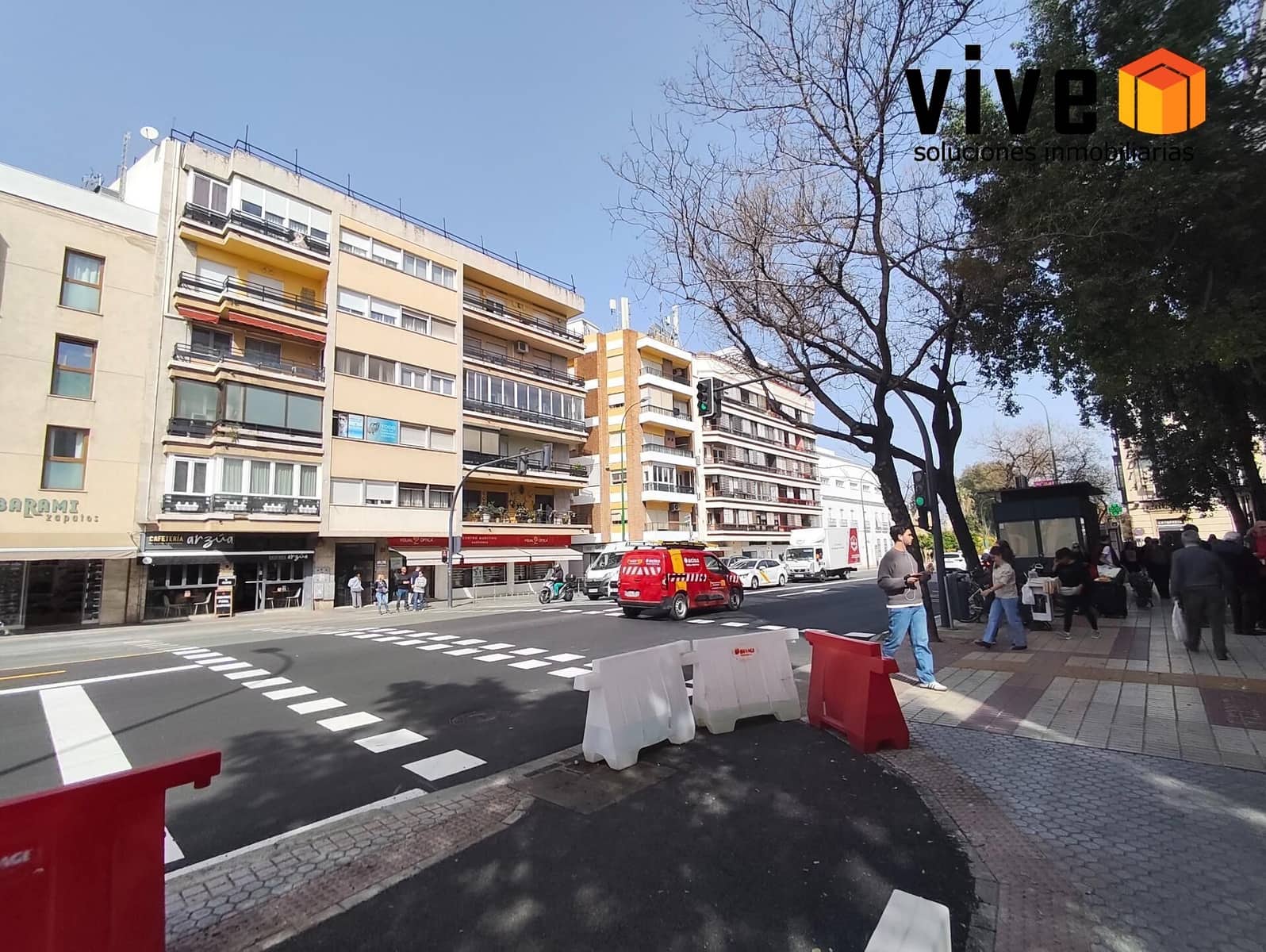 4 sovrum Lägenhet till salu i Sevilla stad med garage - 495 000 € (Ref: 9565401)