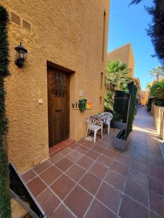 4 sovrum Villa till salu i Estepona med pool garage - 530 000 € (Ref: 9565703)