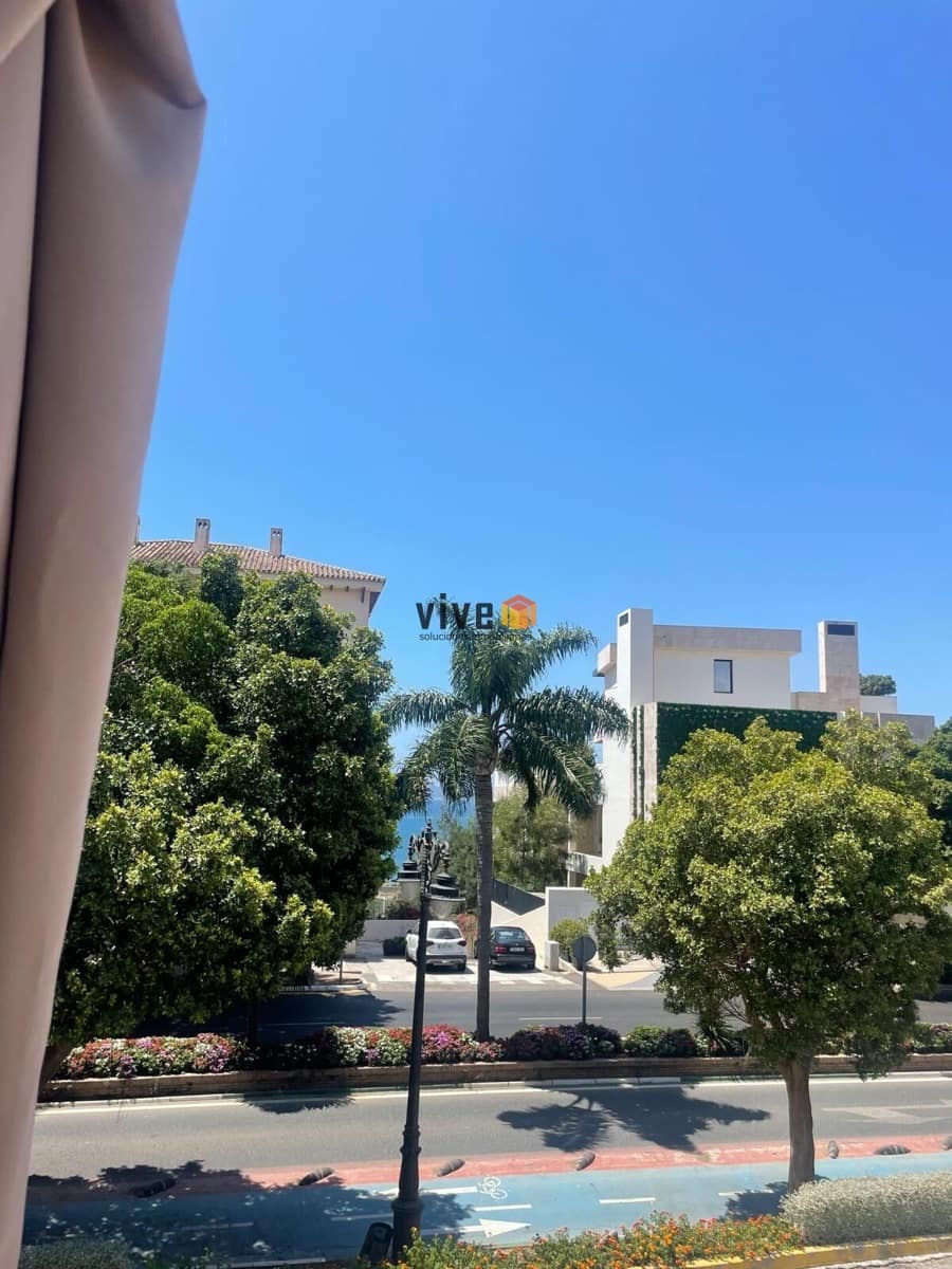 4 sovrum Villa till salu i Estepona med pool garage - 530 000 € (Ref: 9565703)