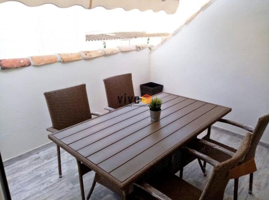 Hotel de 8 habitaciones en Estepona en venta - 2.440.000 € (Ref: 9565704)
