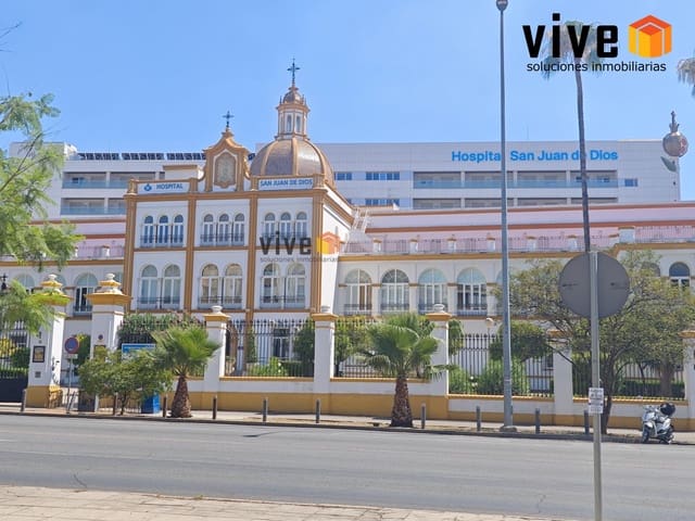 5 soveværelse Rækkehus til salg i Nervión, Sevilla by med garage - € 545.000 (Ref: 9608223)