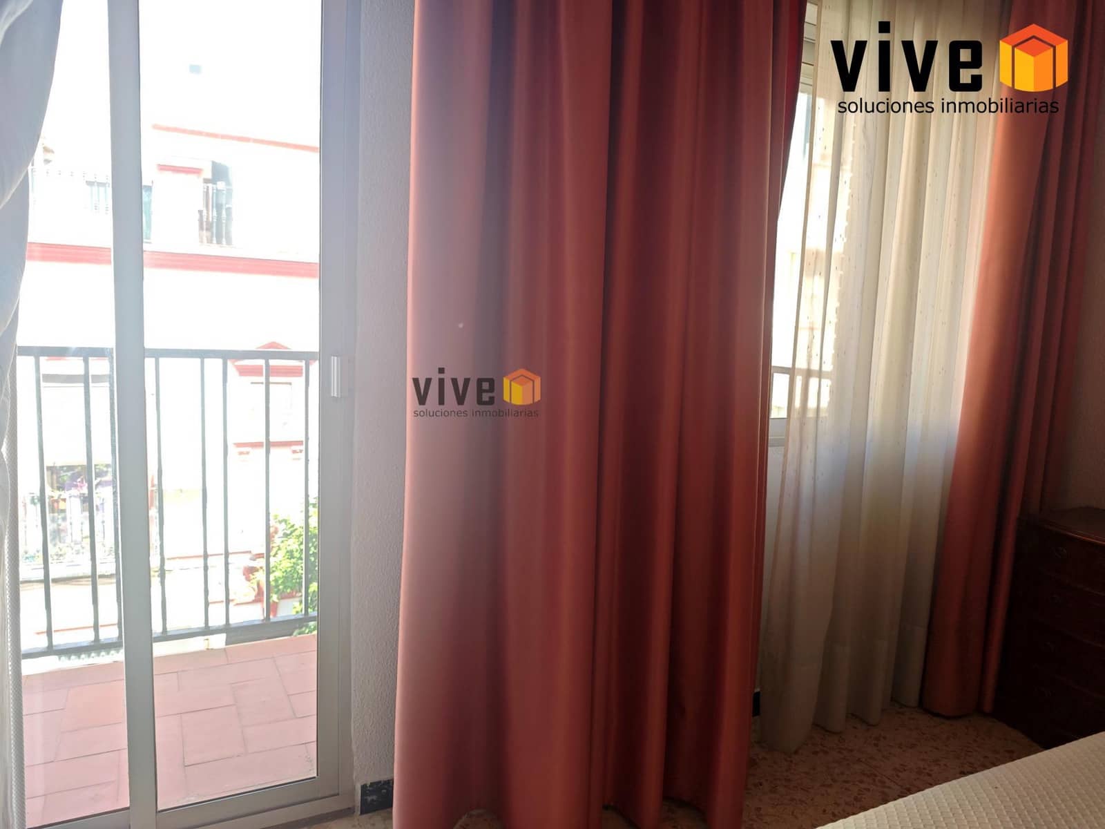 5 sovrum Radhus till salu i Sevilla stad med garage - 545 000 € (Ref: 9608223)