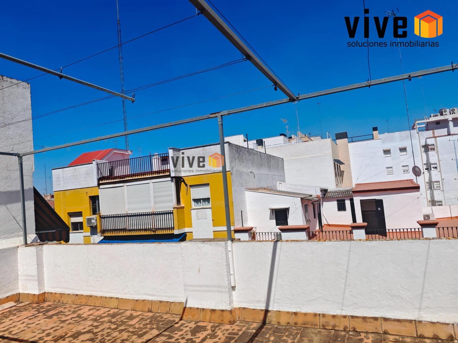 5 sovrum Radhus till salu i Sevilla stad med garage - 545 000 € (Ref: 9608223)