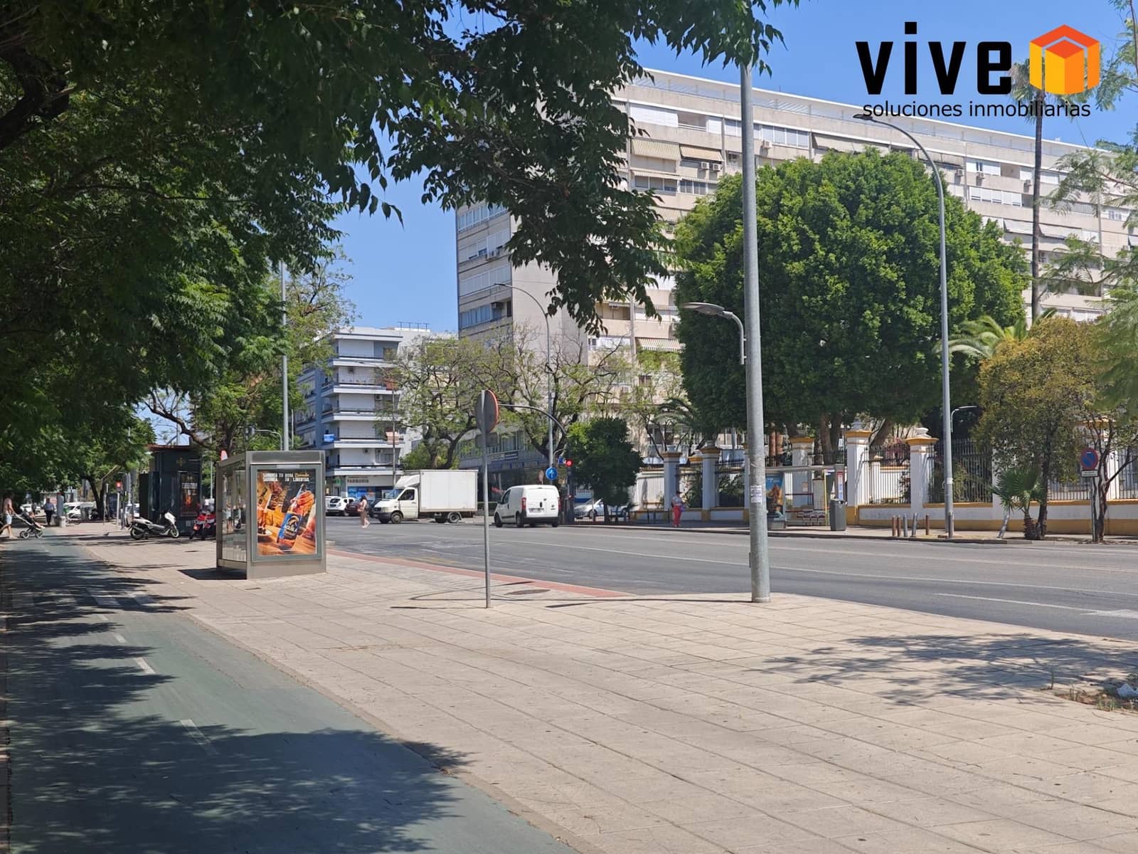 5 bedroom Terraced Villa for sale in Seville city with garage - € 545,000 (Ref: 9608223)