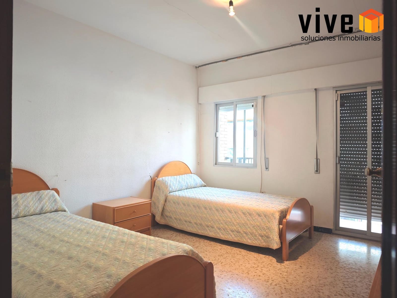 5 bedroom Terraced Villa for sale in Seville city with garage - € 545,000 (Ref: 9608223)