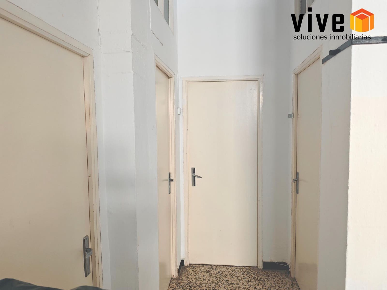 5 quarto Moradia em Banda para venda em Sevilha cidade com garagem - 490 000 € (Ref: 9608223)