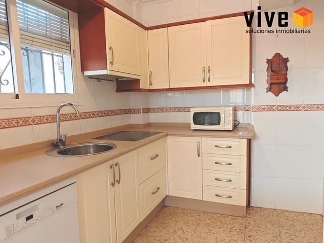 5 quarto Moradia em Banda para venda em Nervión, Sevilha cidade com garagem - 490 000 € (Ref: 9608223)