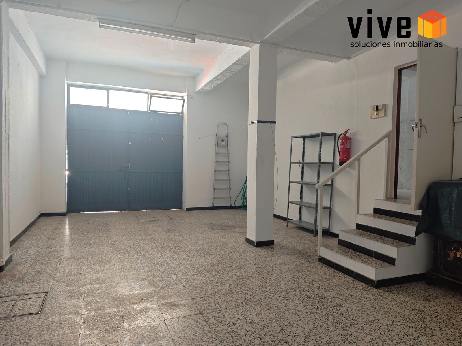 5 quarto Moradia em Banda para venda em Sevilha cidade com garagem - 490 000 € (Ref: 9608223)